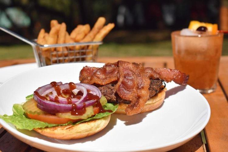 Maven's Inn&Grill Canyon Lake Exteriör bild